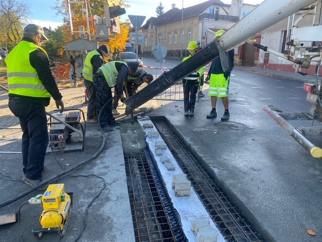 Po zalití betonem se z kompozitního žlabu stává monolitický systém