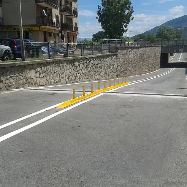 Ukázka podjezdu ve kterém bude potřeba řešit odvodnění