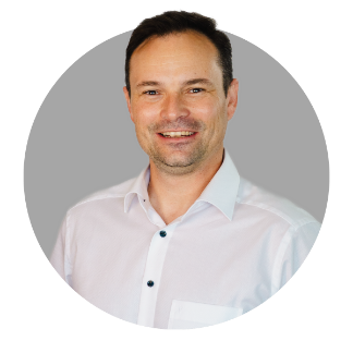 Prodejce - technik senior Josef Hejda