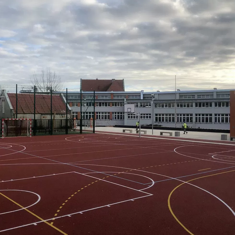 Venkovní sportovní hřiště Venkovní sportovní hřiště
